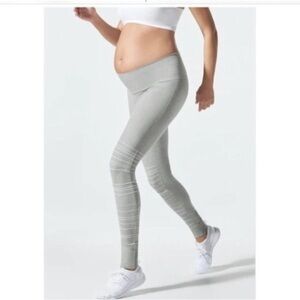 Blanqi Hipster Cuffed Leggings Grey‎ Size XLarge Sport Support Comfort